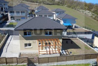 Casă cu 4 camere cu Teren 438 Mp în Dezmir - 4