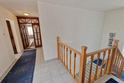 Casă cu 7 camere cu Teren 720 Mp în Vest - 18