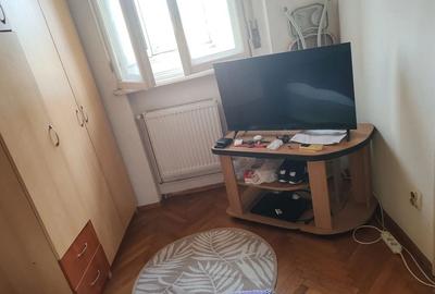 Apartament cu 2 camere semidecomandat, mobilat în Unirii