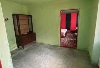 Casă cu 4 camere cu Teren 1000 Mp în Central - 1
