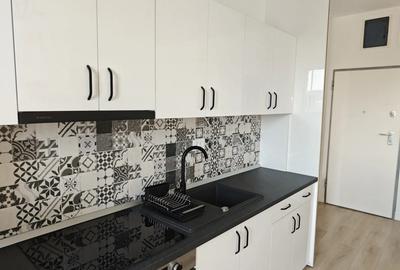 Apartament cu 2 camere decomandat în Central - 2