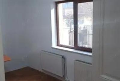 Casă cu 3 camere în Central - 3