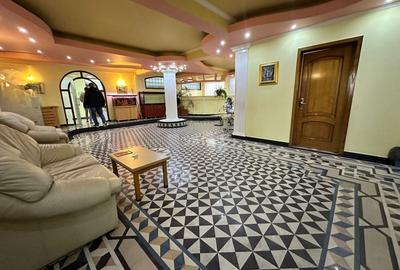 Casa Impresionanta De Vanzare 664Mp Utili Chiaja Rosu Demisol-P+2 - 12