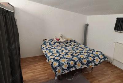 Vanzare apartament 2 camere mansarda, zona Micro 19 - 1