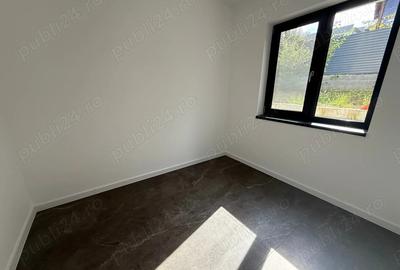 Casă cu 4 camere în Dezmir