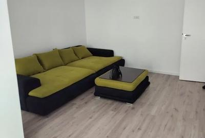 Apartament cu 3 camere decomandat în Theodor Pallady
