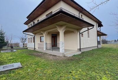Casă cu 3 camere în Central - 12