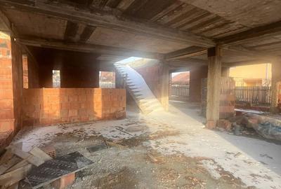 Spațiu comercial, în Central - 14