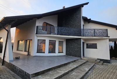 Casă cu 4 camere în Volovăț - 7
