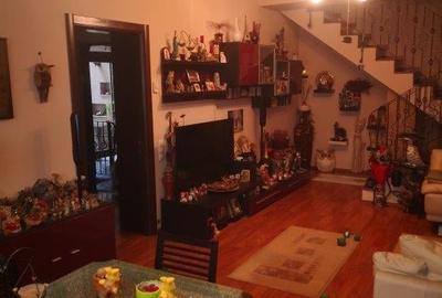 Vanzare casa P+E+M | Calea Calarasilor - Matei Voievod | curte comuna | - 3