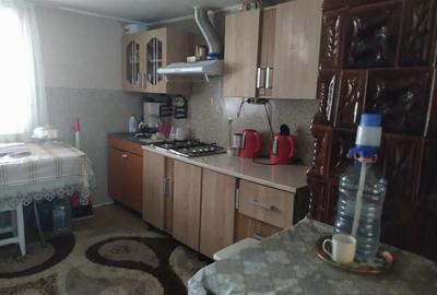 Vand casa 3 camere gara Buhaie?ti Jud Vaslui - 8