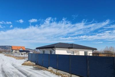 Casă cu 3 camere în Sânpetru - 3