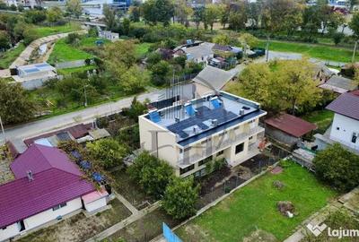 Casă cu 5 camere cu Teren 700 Mp în Central - 1