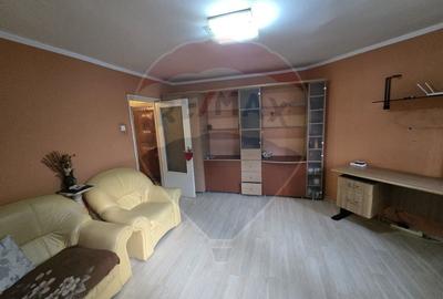 Apartament cu 2 camere decomandat, mobilat în Miorița