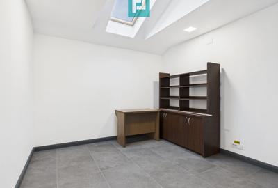 Birou, de 25 mp, în Nufărul - 6