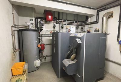 Casă cu 5 camere cu Teren 2867 Mp în Păunești - 9