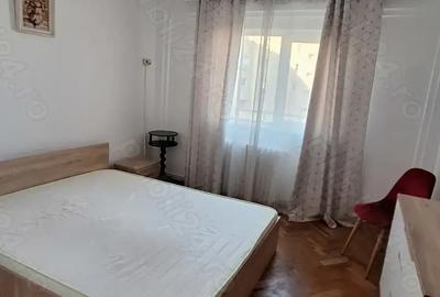 Inchiriez apartament 3 camere decomandat, zona Zimbru - 4