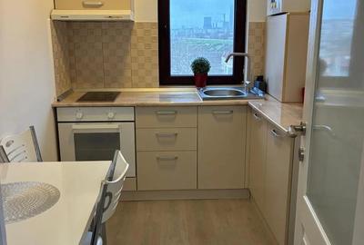 Garsonieră decomandată în Km 4 - 1