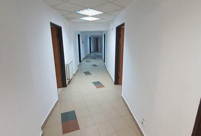 Spațiu comercial, de 1,100 mp, în Unirii - 9
