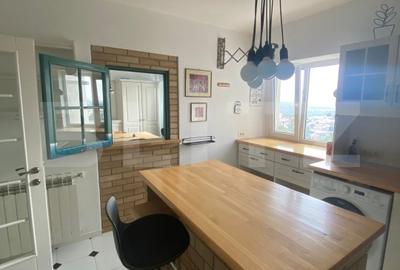 Apartament cu 4 camere, etaj intermediar, zona Catedrala - 2