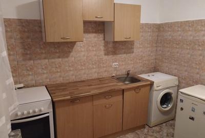Garsonieră decomandată în Soarelui - 2