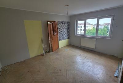 Apartament cu 2 camere semidecomandat în Dâmbovița - 11
