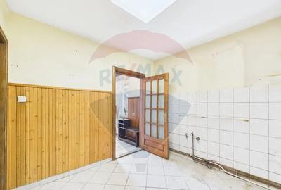 Casă cu 4 camere cu Teren 227 Mp în Ferentari - 4