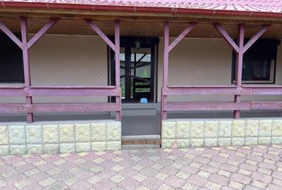 Casă cu 5 camere în Satu Nou - 3