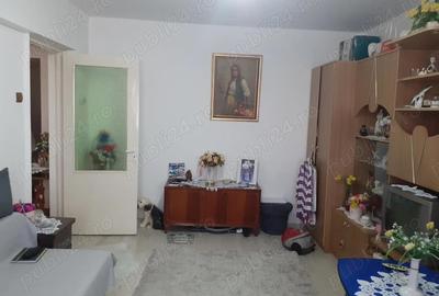 Vanz. Apart..2 cam. cf.1 dec, et.4 supr. utila 50.mp.+ balc.7 ml., aproape str.Randunici, Zona Obor - 9