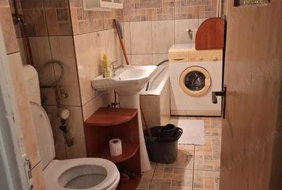 Propietar, inchiriez garsoniera 42mp, zona 13 Septembrie - 4