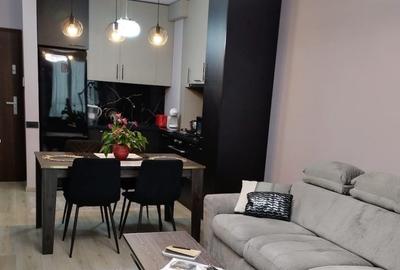 Apartament cu 2 camere semidecomandat, mobilat în Gheorgheni