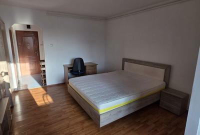 Garsonieră semidecomandată în Central - 8