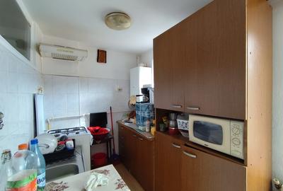 Apartament cu 2 camere semidecomandat, mobilat în Cugir - 3