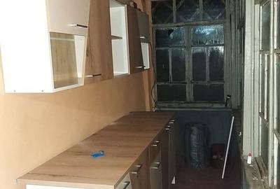 Casă cu 4 camere în Pietrari - 1