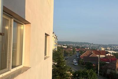 Apartament cu 3 camere decomandat în Central - 11