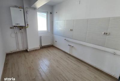 Apartament cu 2 camere decomandat în Bucium - 2