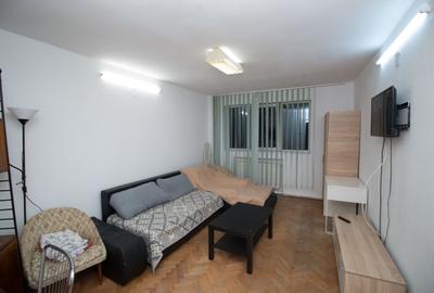 Apartament cu 2 camere decomandat în Cezar Petrescu