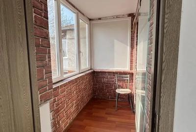 Apartament cu 3 camere decomandat, mobilat în Soarelui