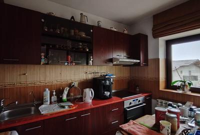 REV2005147 Vila 3 Camere si Service Auto Eroii Revolutiei Sector 5 de Vanzare REV2005147 Vila 3 Camere si Service Auto Eroii Revolutiei Sector 5 de Vanzare - 11