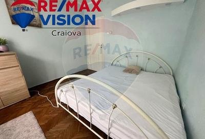 Apartament cu 2 camere semidecomandat, mobilat în Rovine - 3