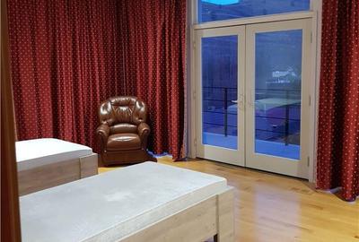 Casă cu 9 camere cu Teren 650 Mp în Florești - 7