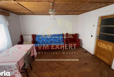 Casă cu 4 camere cu Teren 3038 Mp în Mălureni - 10