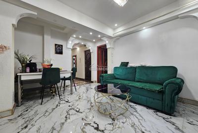 Apartament cu 3 camere decomandat în Micro 11