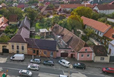 Casă cu 6 camere cu Garaj în Central - 6