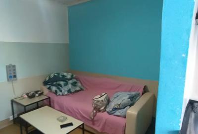 Garsonieră decomandată în Eroii Revoluției - 2