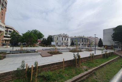 Spațiu comercial, de 500 mp, în Ultracentral - 7