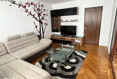 Apartament cu 3 camere, mobilat în Micro 39 - 1