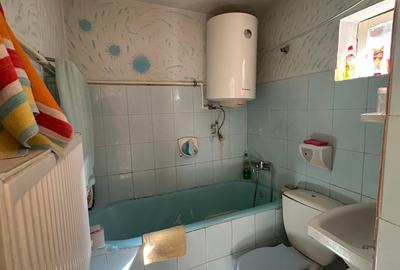 Casă cu 5 camere cu Canalizare în Central - 19