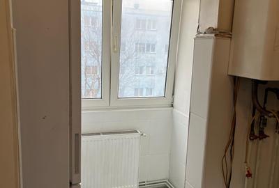 Garsonieră decomandată în Tractorul - 3