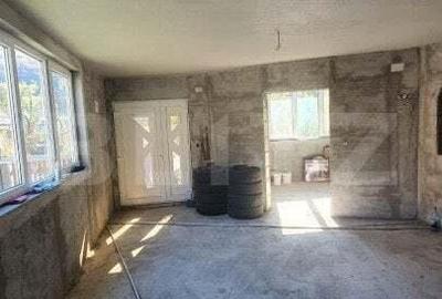 Casă cu 5 camere cu Teren 1000 Mp în Central - 4